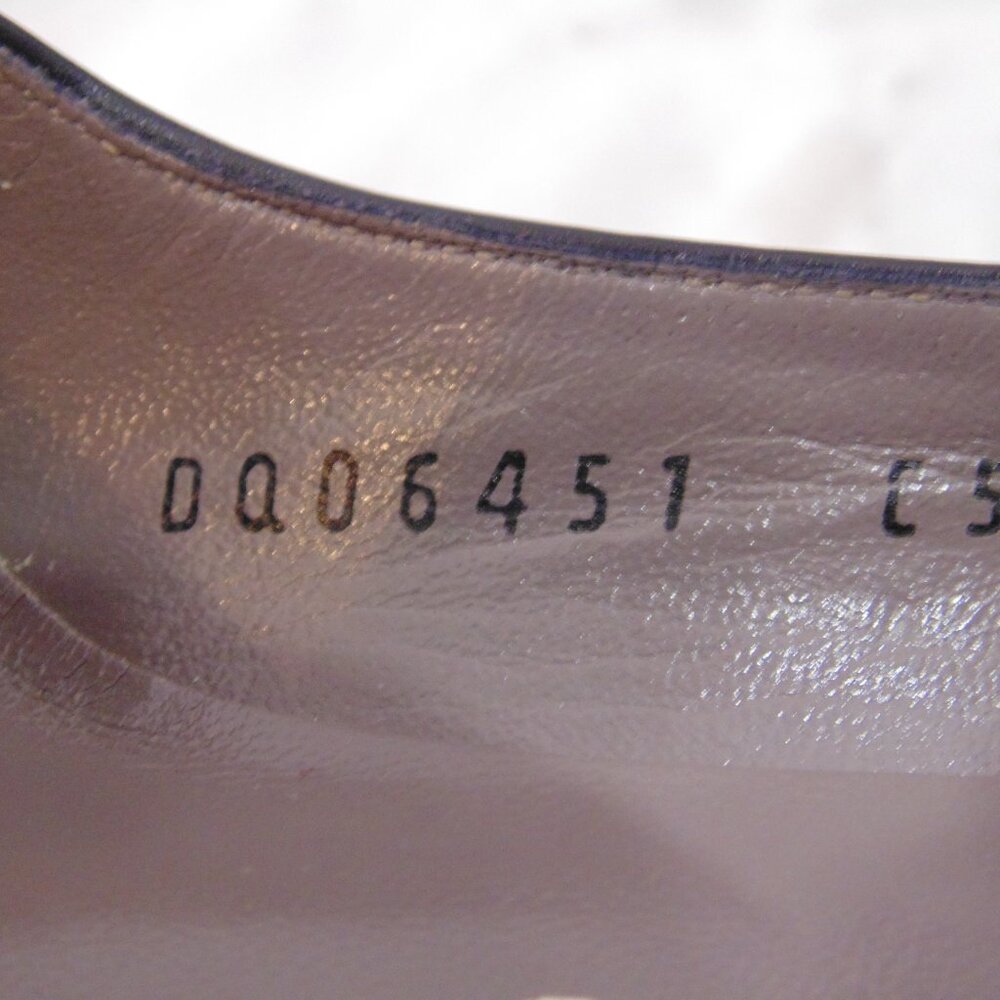 Salvatore Ferragamo “Grace” Ladies Shoe Black Leather Pump Size 5 1/2 AA - Picture 13 of 13